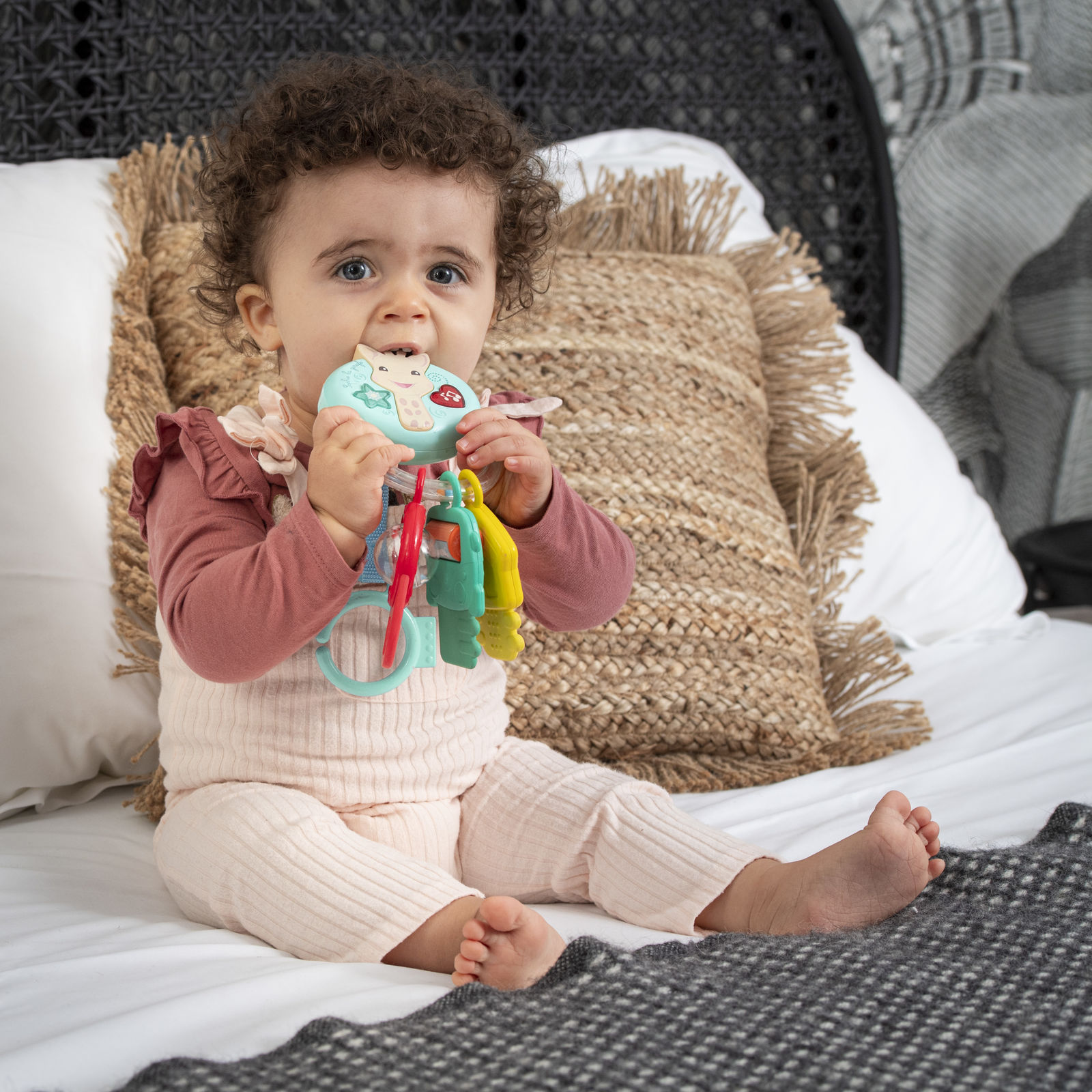 Sophie la girafe - Ηλεκτρονική κουδουνίστρα με ήχο και φως