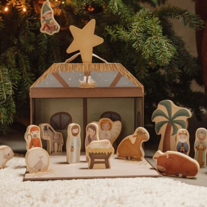 LITTLE DUTCH. Ξύλινη φάτνη με φιγούρες FSC