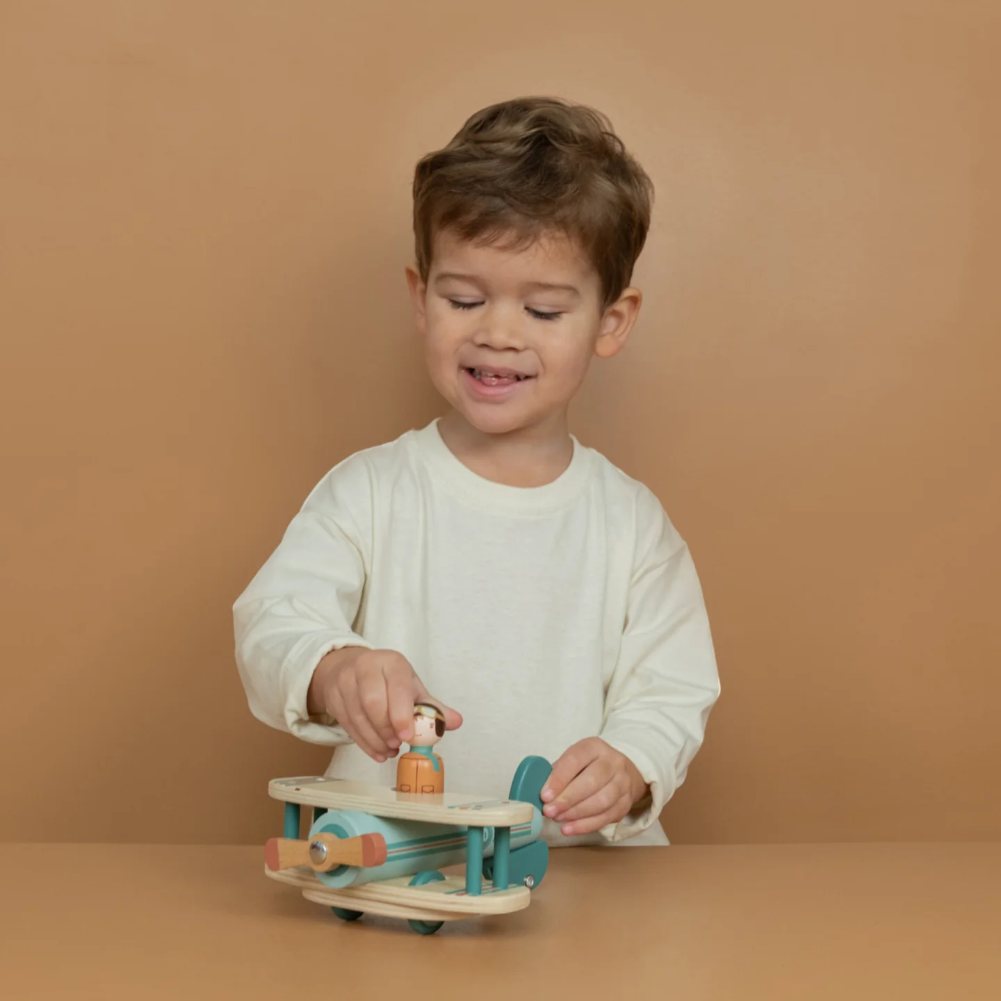 LITTLE DUTCH. Ξύλινο παιχνίδι αεροπλανάκι FSC