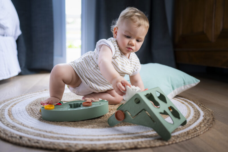 Look, feel & discover!